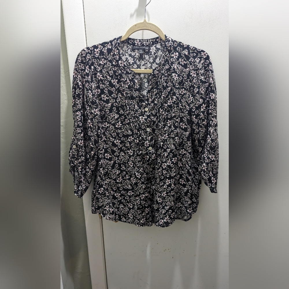 Sara Michelle Petite PXL Floral Button Down Shirt